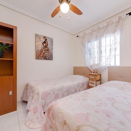 Urb Vinamar Apartman Torrevieja Kültér fotó