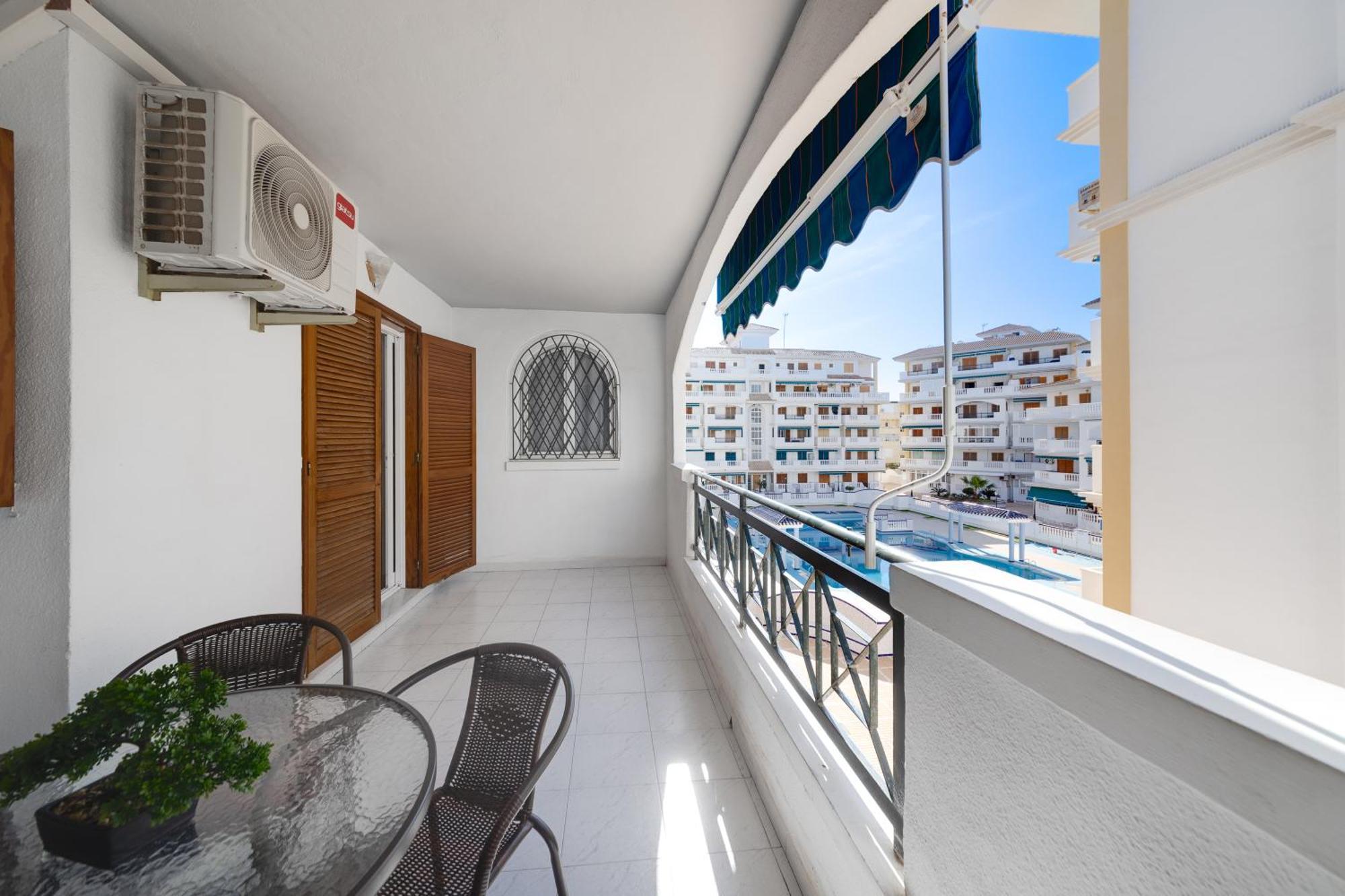Urb Vinamar Apartman Torrevieja Kültér fotó
