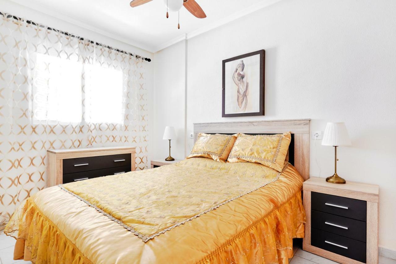 Urb Vinamar Apartman Torrevieja Kültér fotó
